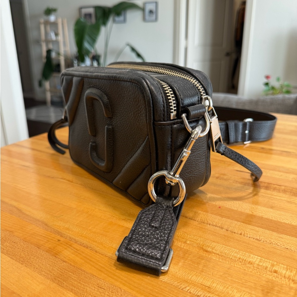 Marc Jacobs The Snapshot Bag (Black Leather Crossbody Bag)
